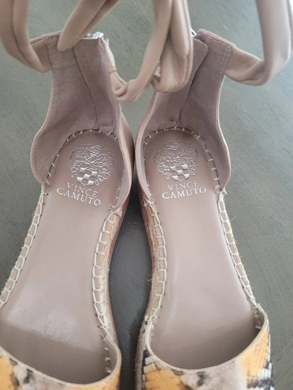 Vince Camuto vince camuto